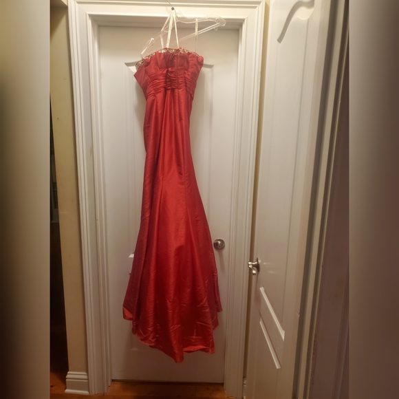 Party Time Red strapless Pageant or Prom Dress with sequins size 12 - Picture 2 of 5